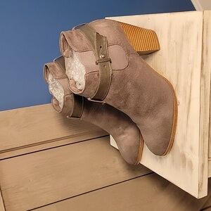 Grey Ankle Boots NY&C